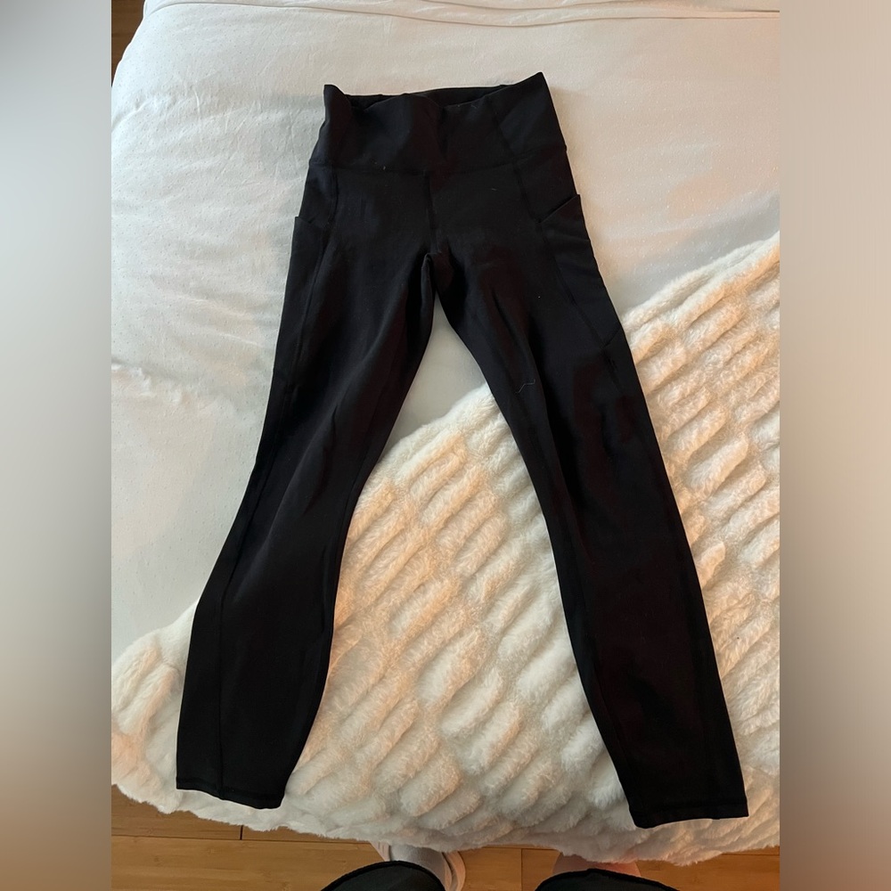 Black fabletics leggings